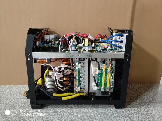 インバーターアーチゴウジング ZX7-800 DCモーターと4モジュールIGBTを持つMMA溶接機