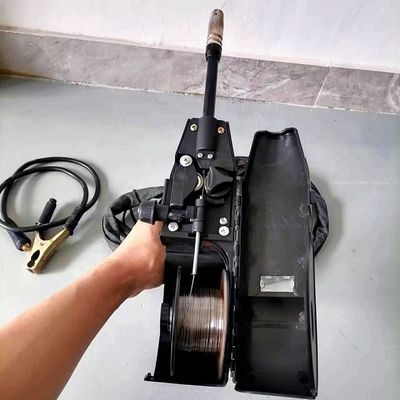 IGBT インバーター弧溶接機 MIG228 と 10 m/min のガスのないワイヤの供給速度
