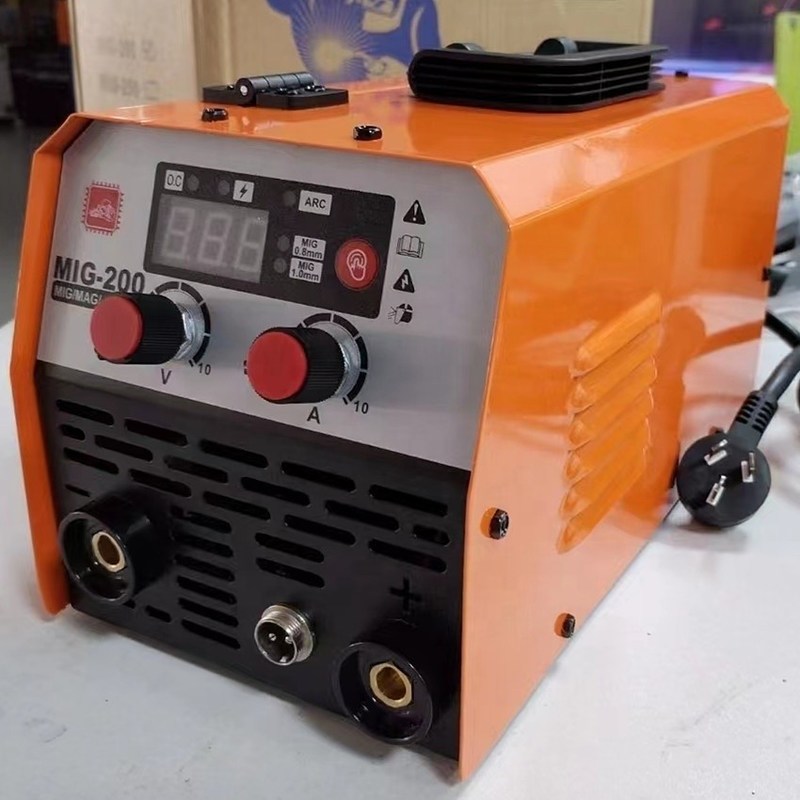 130Amp ミニポータブルDCインバーター MIG 溶接機 MIG 200 簡単で便利